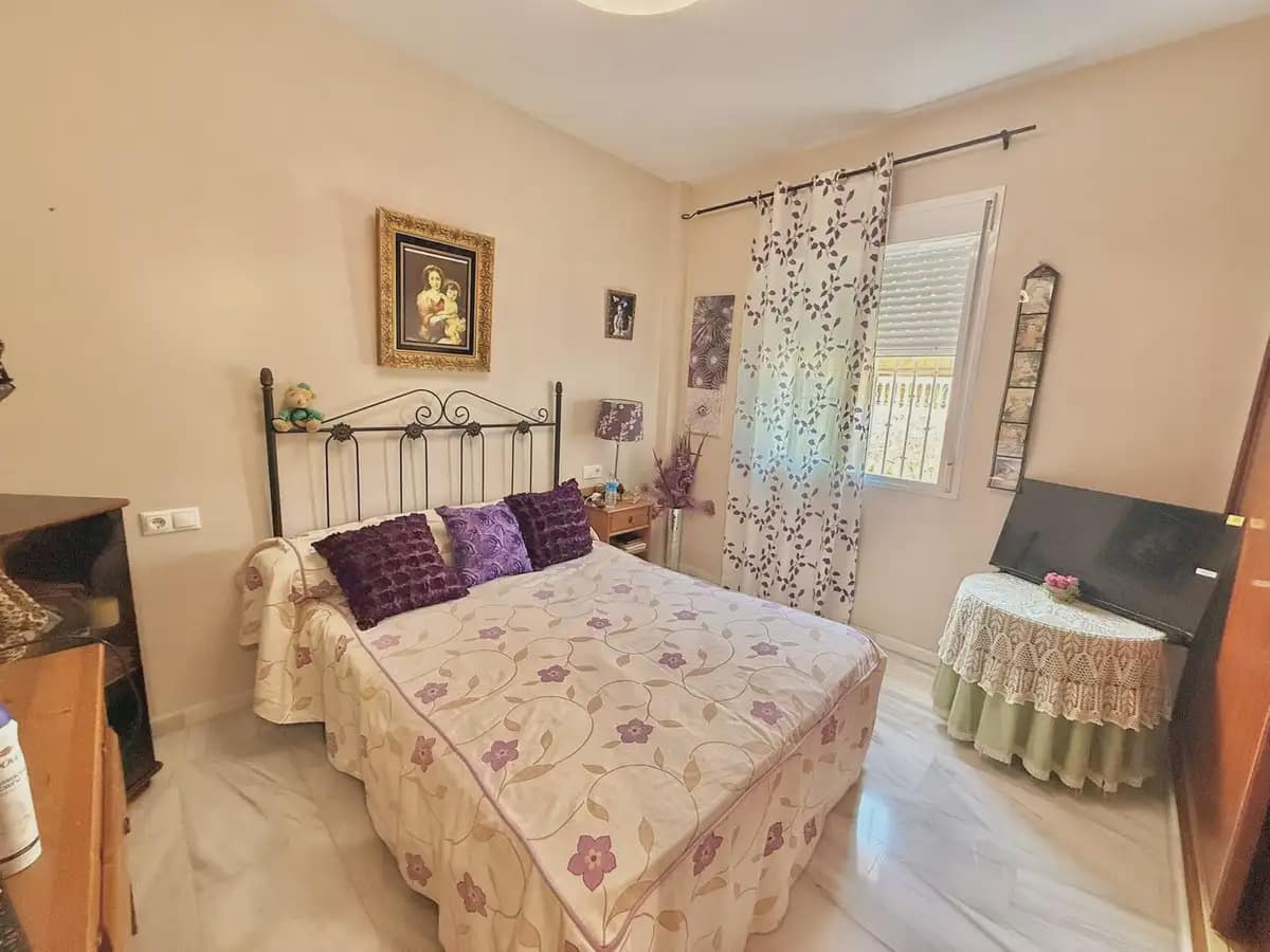 3 bedroom Semi-detached Villa for sale in Fuengirola with pool garage - € 499,000 (Ref: 9972333)