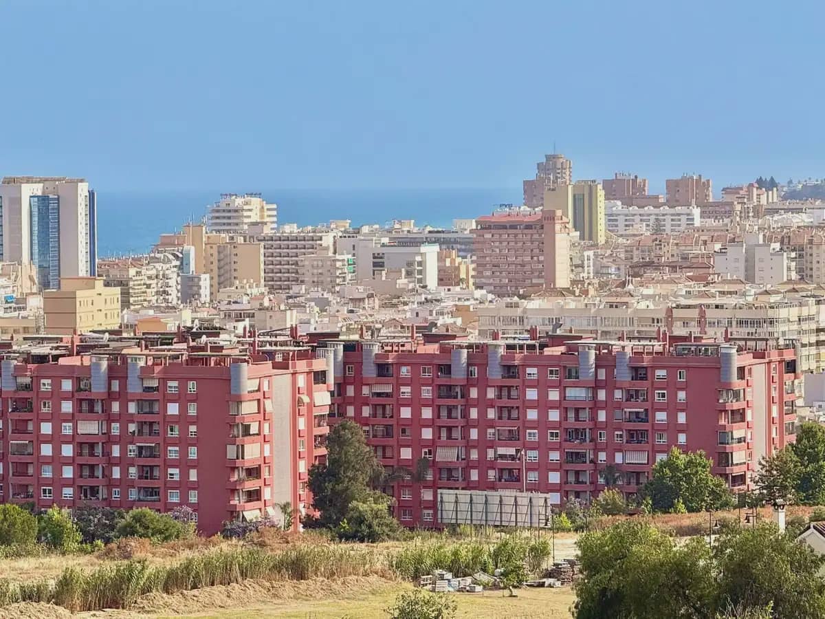 3 bedroom Semi-detached Villa for sale in Fuengirola with pool garage - € 499,000 (Ref: 9972333)