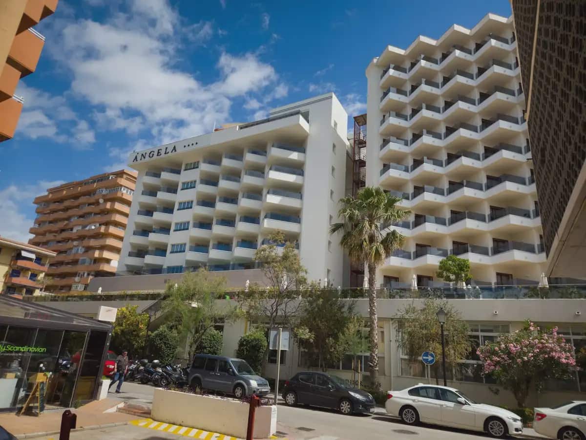 3 soveværelse Lejlighed til salg i Fuengirola med garage - € 330.000 (Ref: 9972336)
