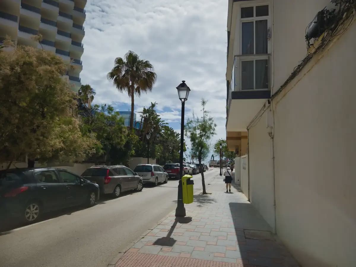 3 soveværelse Lejlighed til salg i Fuengirola med garage - € 330.000 (Ref: 9972336)