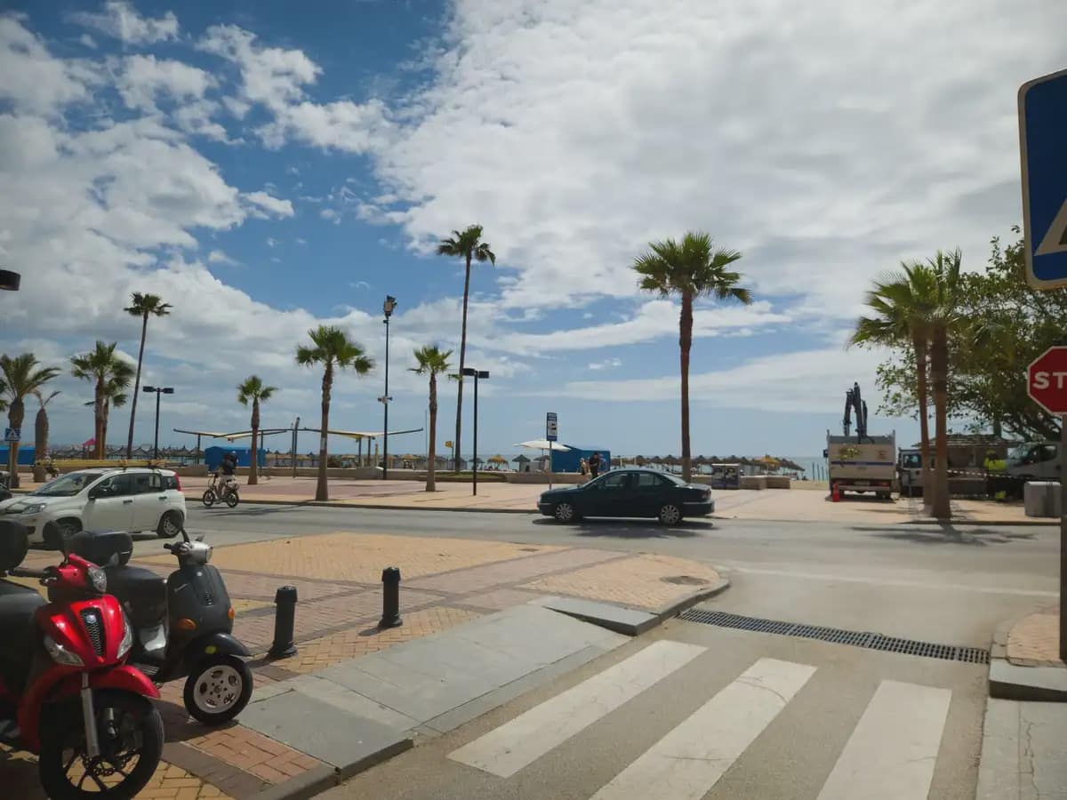 3 soveværelse Lejlighed til salg i Fuengirola med garage - € 330.000 (Ref: 9972336)