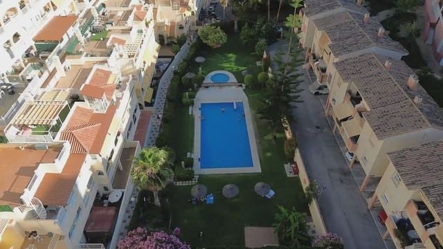 2 slaapkamer Appartement te koop in Hacienda Torrequebrada, Benalmádena met zwembad garage - € 339.000 (Ref: 9972338)