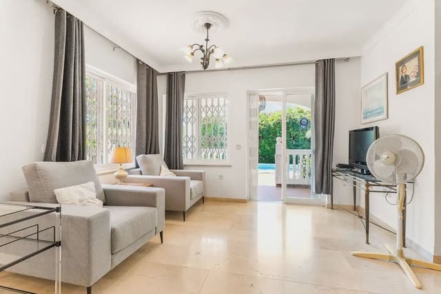 5 soverom Villa til salgs i Calahonda, Mijas med svømmebasseng garasje - € 1 350 000 (Ref: 9973541)
