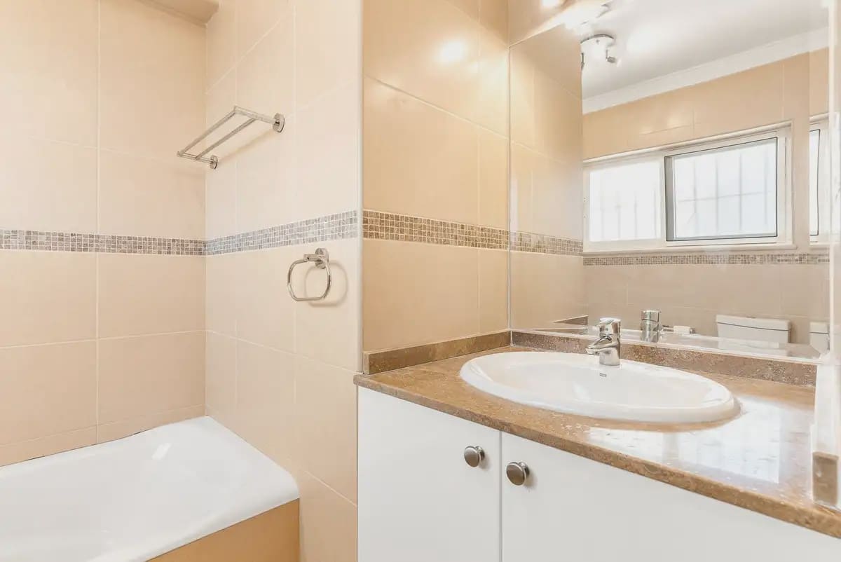 5 bedroom Villa for sale in Mijas with pool garage - € 1,350,000 (Ref: 9973541)