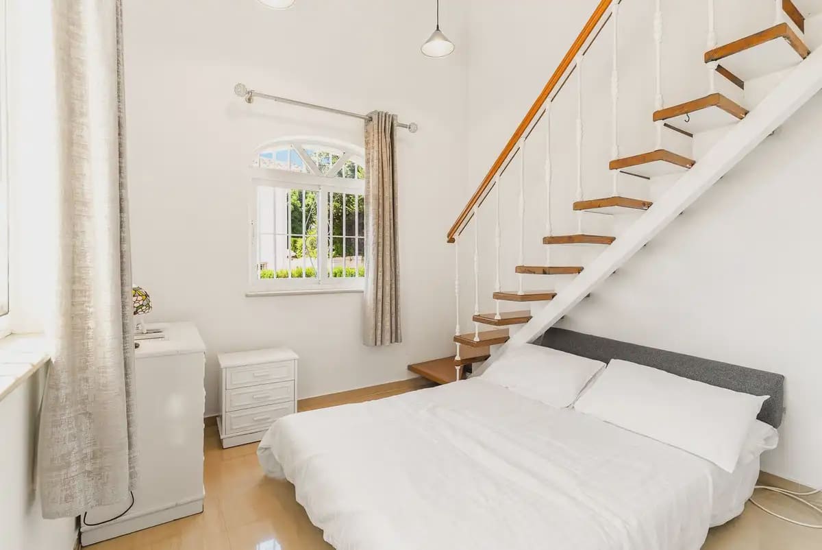 5 bedroom Villa for sale in Mijas with pool garage - € 1,350,000 (Ref: 9973541)