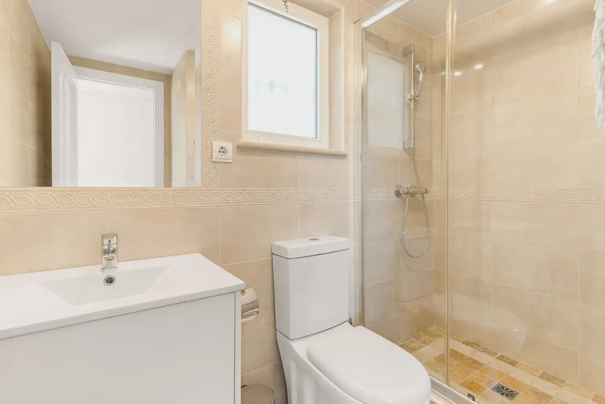 5 bedroom Villa for sale in Mijas with pool garage - € 1,350,000 (Ref: 9973541)