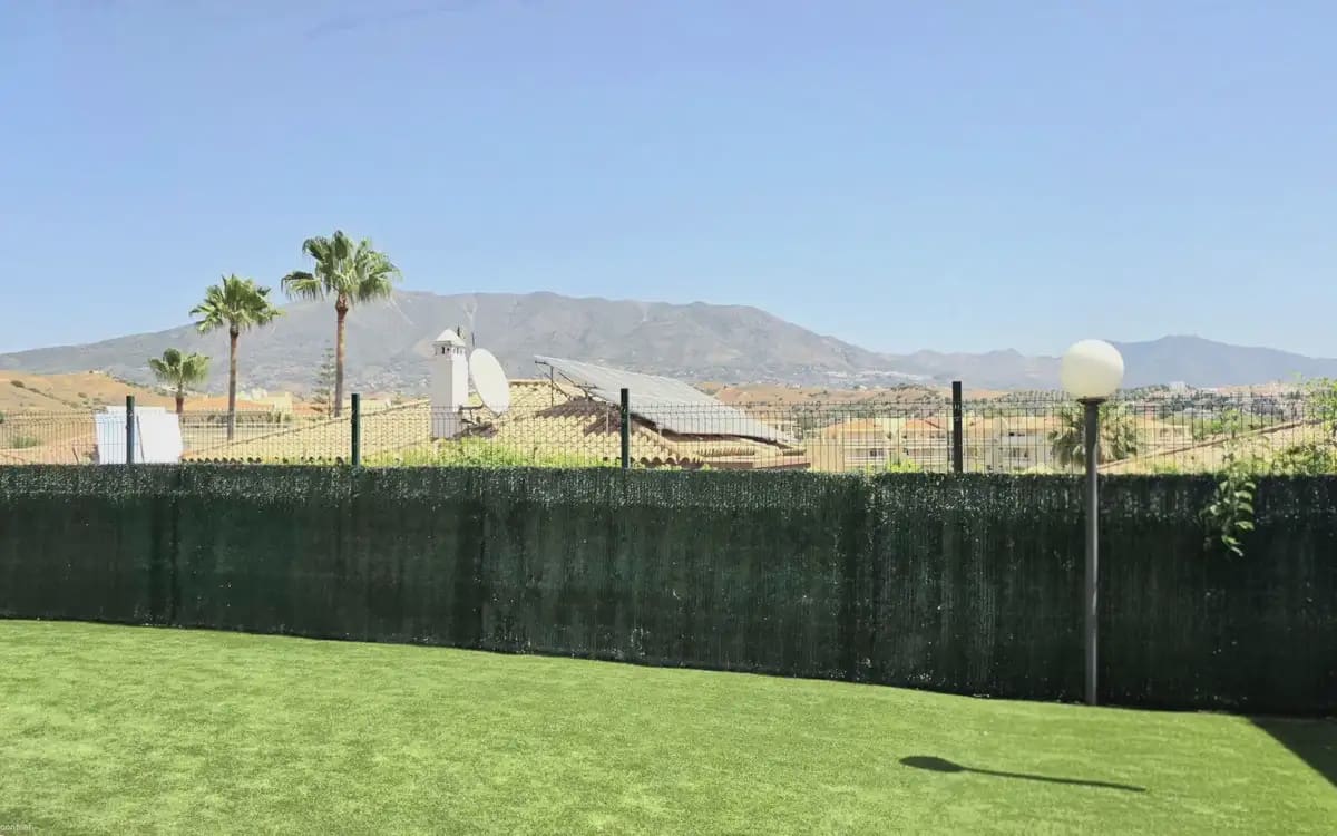 5 bedroom Villa for sale in Mijas with pool garage - € 890,000 (Ref: 9973542)