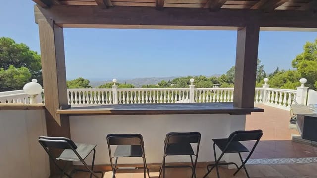 3 quarto Moradia para venda em Valtocado - La Alquería - La Atalaya, Mijas com piscina garagem - 995 000 € (Ref: 9973543)