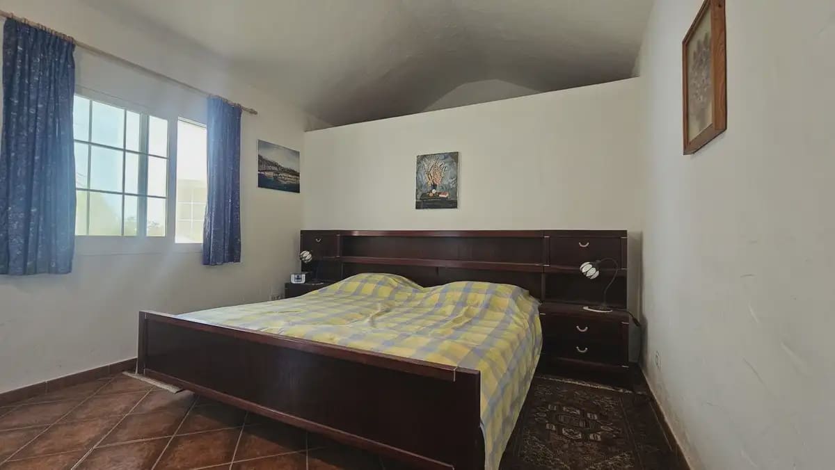 3 bedroom Villa for sale in Mijas with pool garage - € 995,000 (Ref: 9973543)