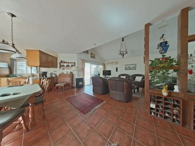 3 quarto Moradia para venda em Valtocado - La Alquería - La Atalaya, Mijas com piscina garagem - 995 000 € (Ref: 9973543)