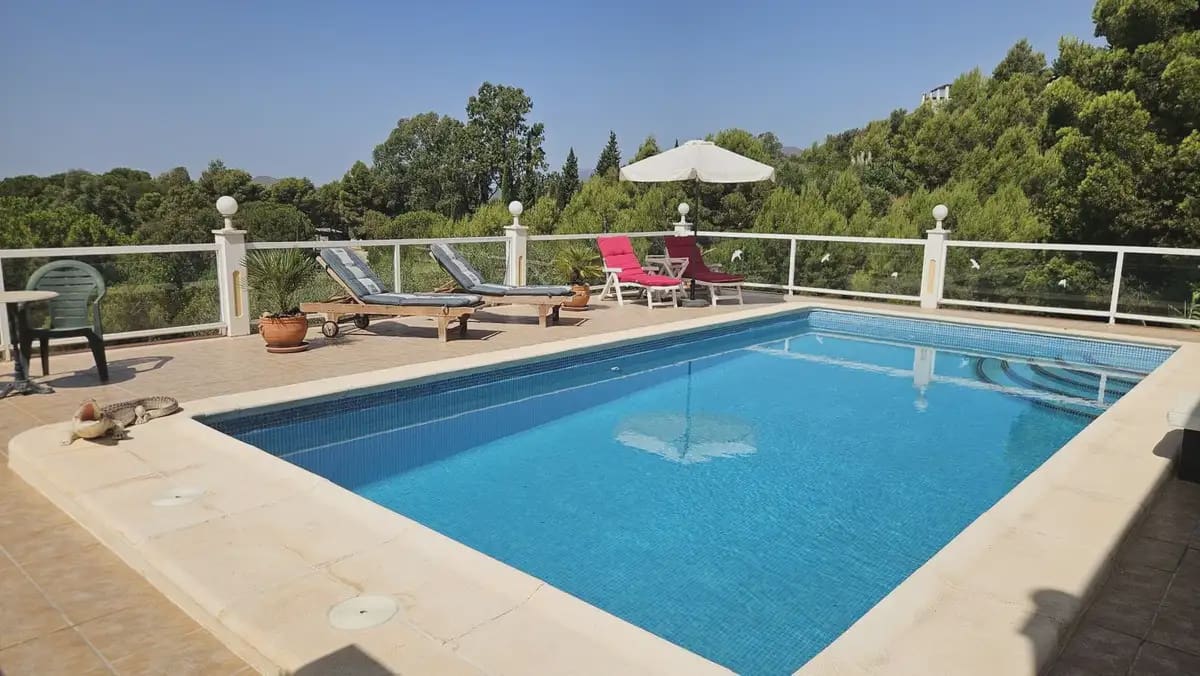 3 bedroom Villa for sale in Mijas with pool garage - € 995,000 (Ref: 9973543)