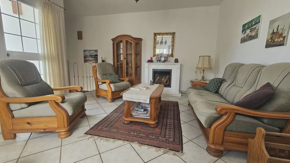3 bedroom Villa for sale in Mijas with pool garage - € 995,000 (Ref: 9973543)