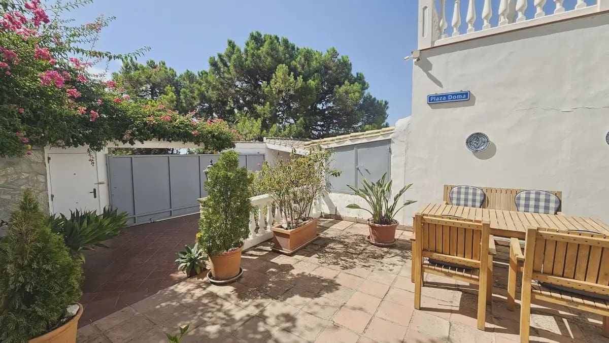 3 bedroom Villa for sale in Mijas with pool garage - € 995,000 (Ref: 9973543)