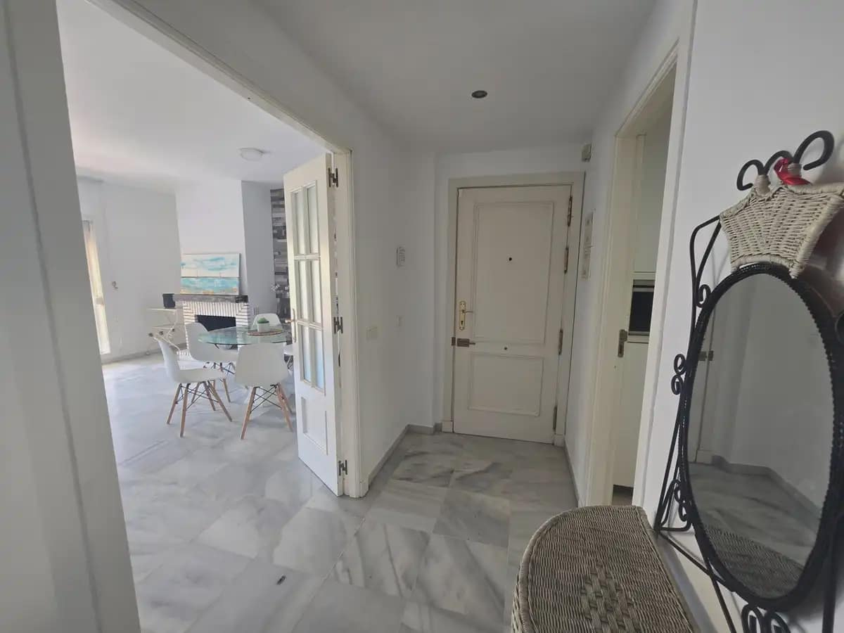 3 soveværelse Lejlighed til salg i Benalmadena med swimmingpool garage - € 425.000 (Ref: 9974436)