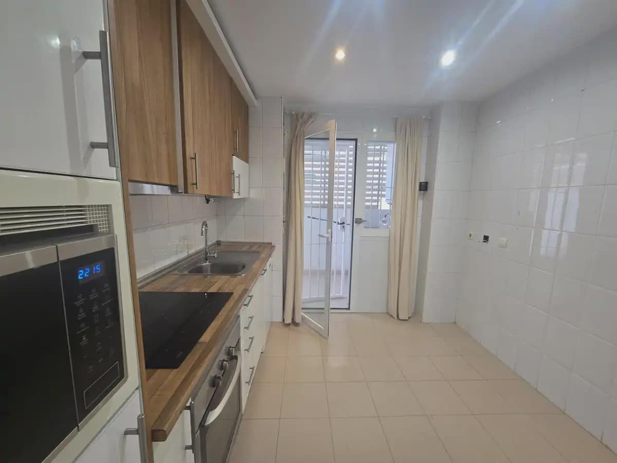 3 soveværelse Lejlighed til salg i Benalmadena med swimmingpool garage - € 425.000 (Ref: 9974436)