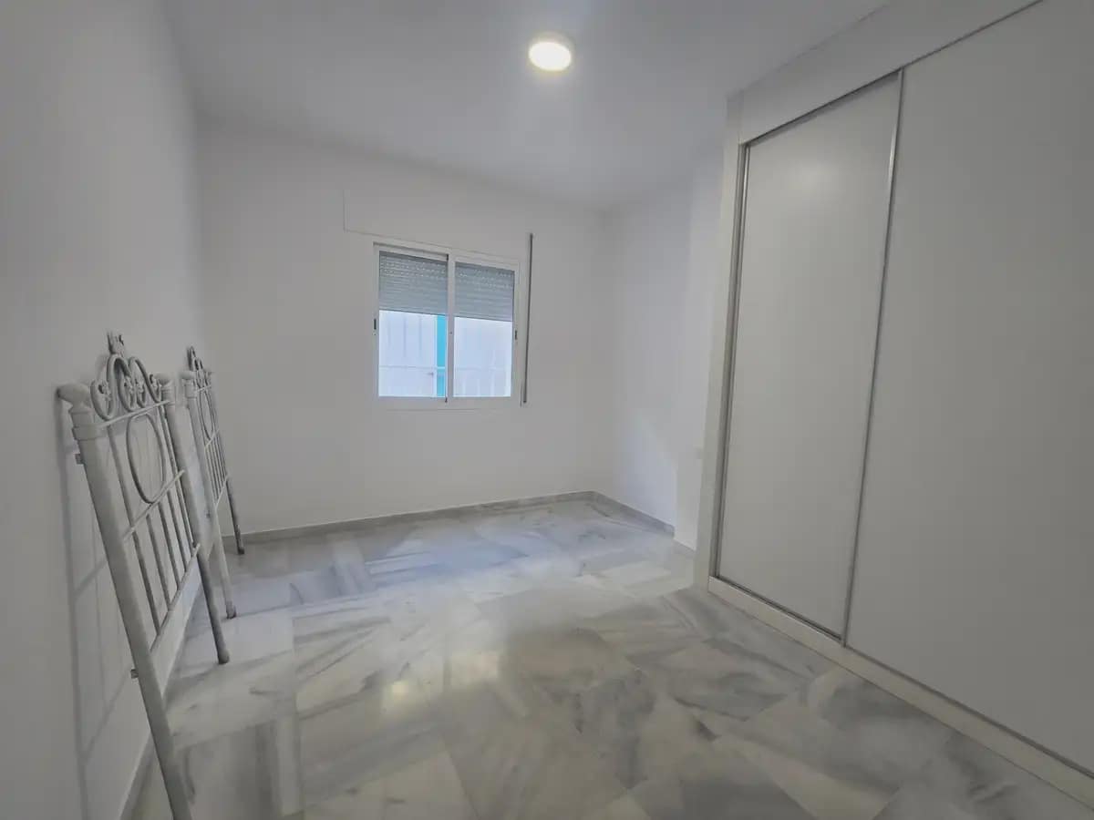 3 soveværelse Lejlighed til salg i Benalmadena med swimmingpool garage - € 425.000 (Ref: 9974436)