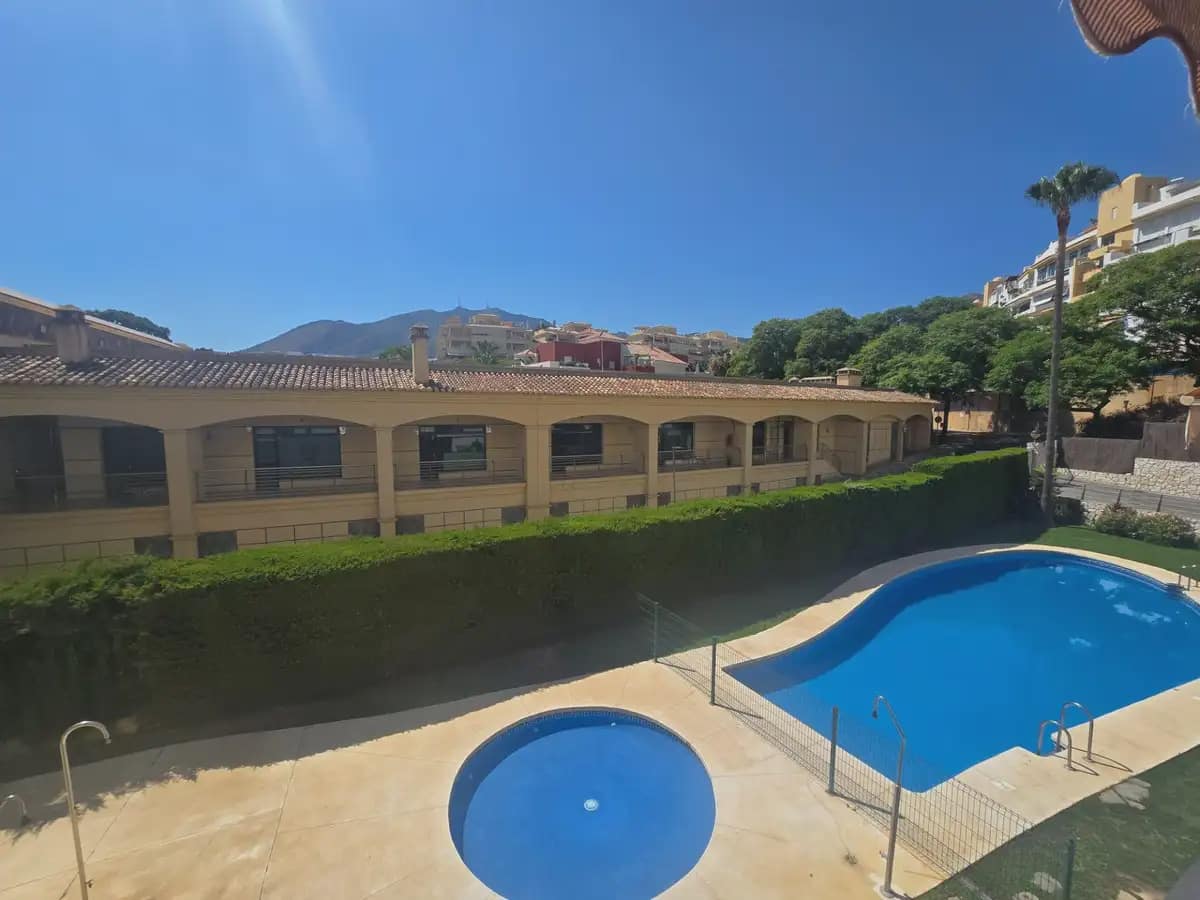 3 soveværelse Lejlighed til salg i Benalmadena med swimmingpool garage - € 425.000 (Ref: 9974436)