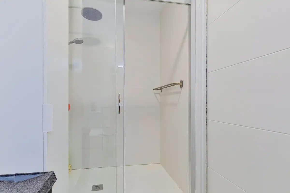 2 soverom Strandleiligheter til salgs i Fuengirola med svømmebasseng - € 479 000 (Ref: 9975658)