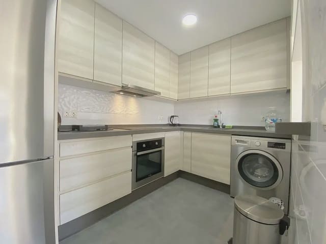 1 soveværelse Strandlejlighed til salg i Centro ciudad, Fuengirola - € 399.000 (Ref: 9975659)