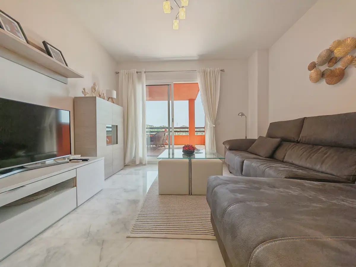 2 soveværelse Lejlighed til salg i Marbella med swimmingpool garage - € 320.000 (Ref: 9975661)