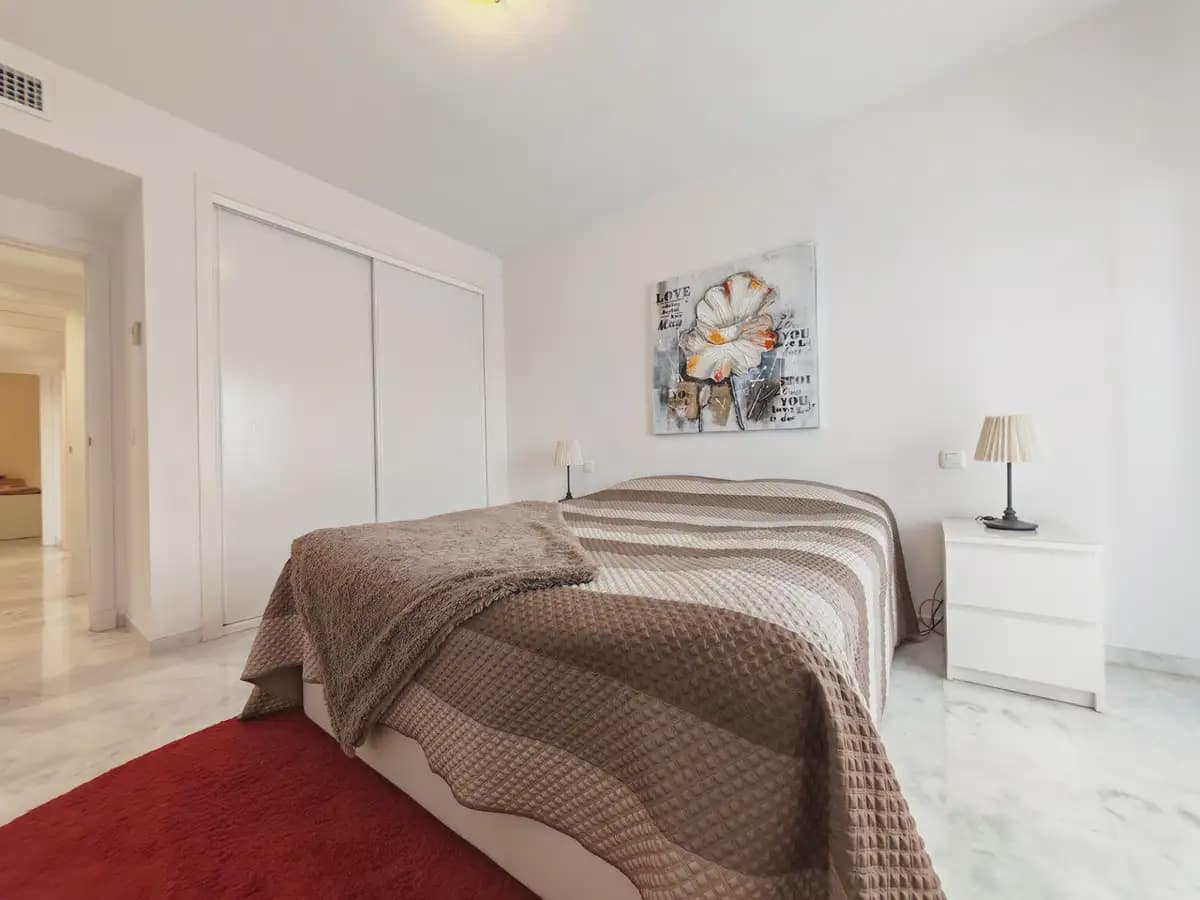 2 soveværelse Lejlighed til salg i Marbella med swimmingpool garage - € 320.000 (Ref: 9975661)