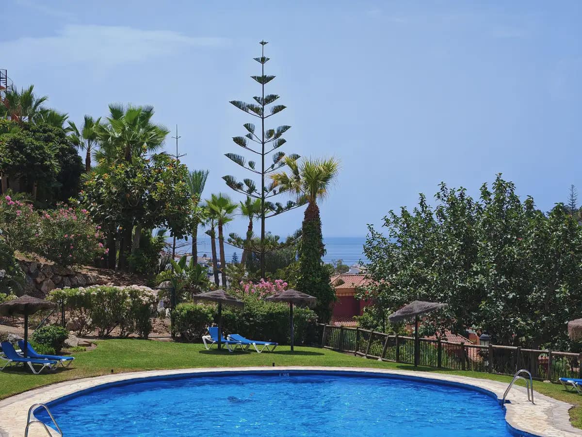 2 soveværelse Lejlighed til salg i Marbella med swimmingpool garage - € 320.000 (Ref: 9975661)