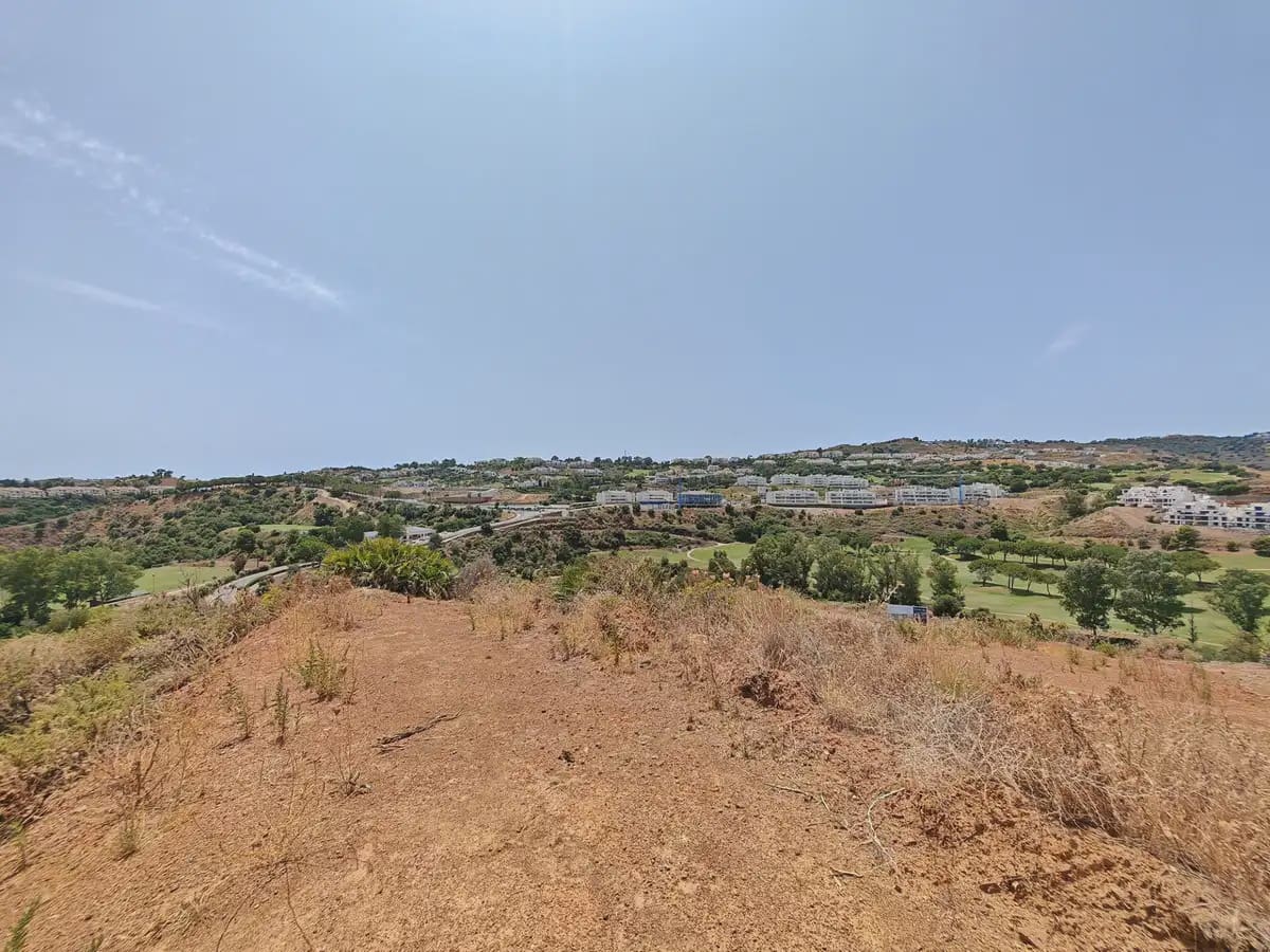 Villa til salgs i Mijas med svømmebasseng garasje - € 685 000 (Ref: 9977541)
