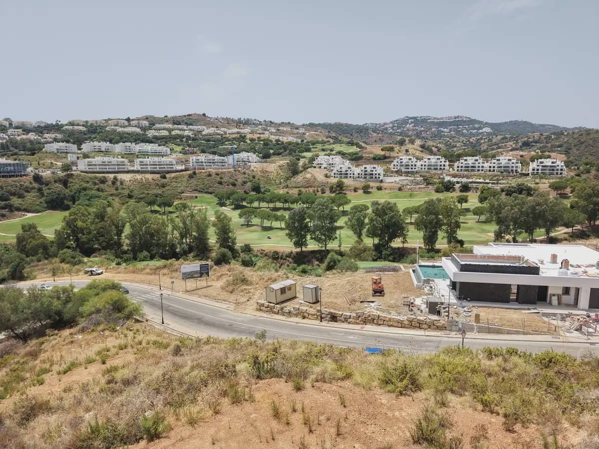 Villa til salgs i Mijas med svømmebasseng garasje - € 685 000 (Ref: 9977541)