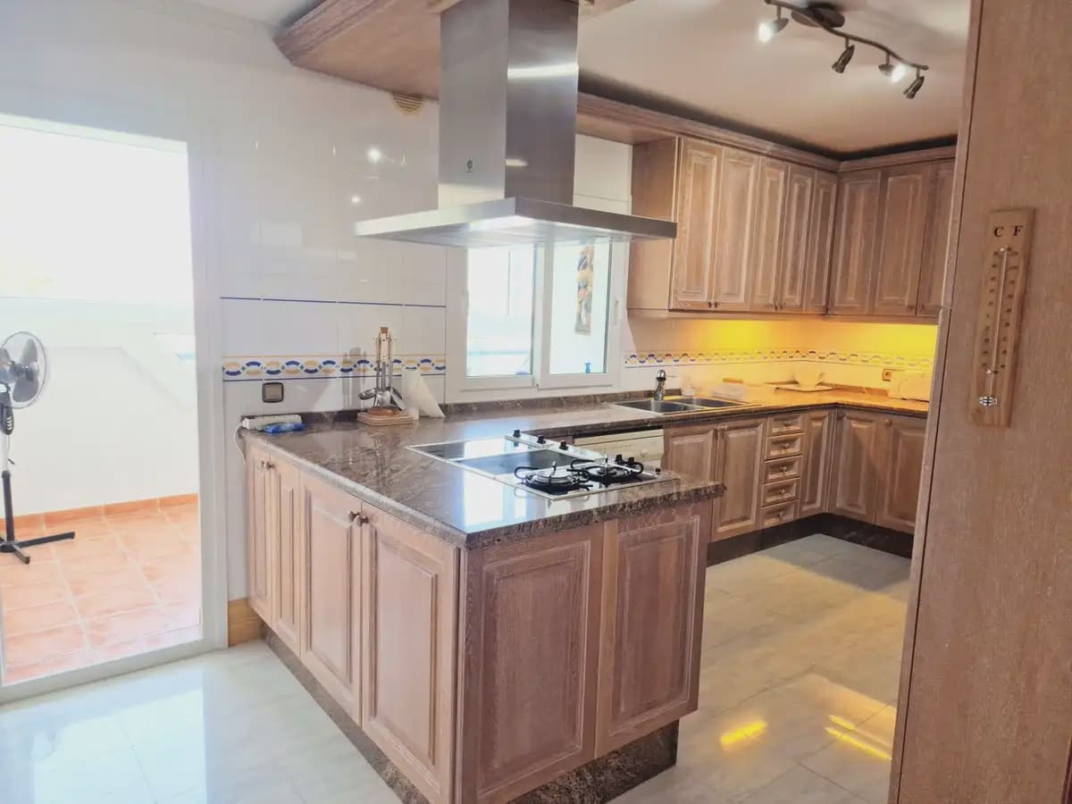 4 soverom Penthouse til salgs i Torremolinos med svømmebasseng garasje - € 849 000 (Ref: 9977542)