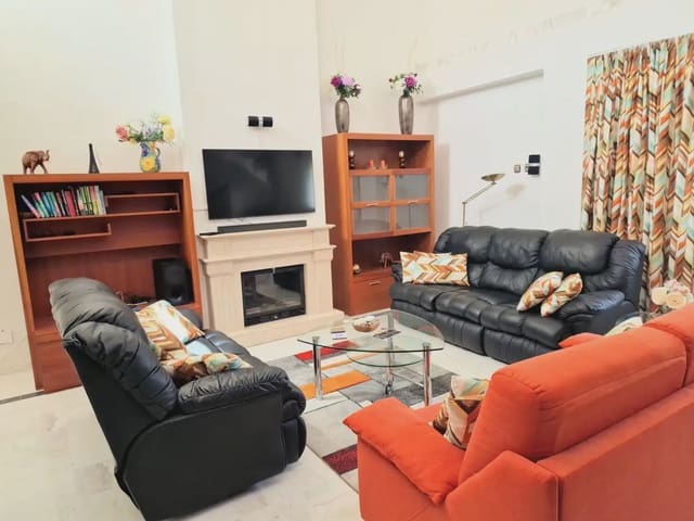 4 soverom Penthouse til salgs i Torremolinos med svømmebasseng garasje - € 849 000 (Ref: 9977542)