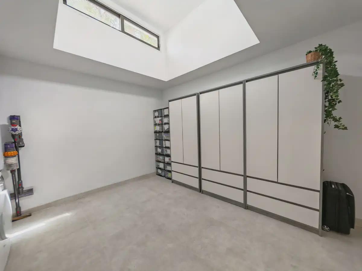 8 sypialnia Willa na sprzedaż w Marbella z basenem garażem - 2 450 000 € (Ref: 9979118)