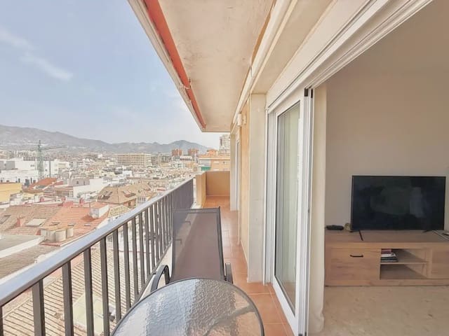 2 soverom Penthouse til salgs i Centro ciudad, Fuengirola - € 439 000 (Ref: 9983158)
