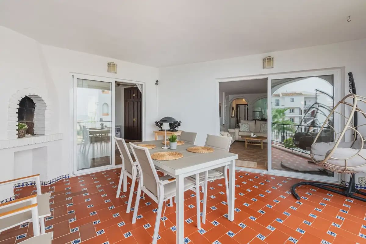 Apartamento de 3 habitaciones en Mijas en venta con piscina garaje - 449.000 € (Ref: 9983214)