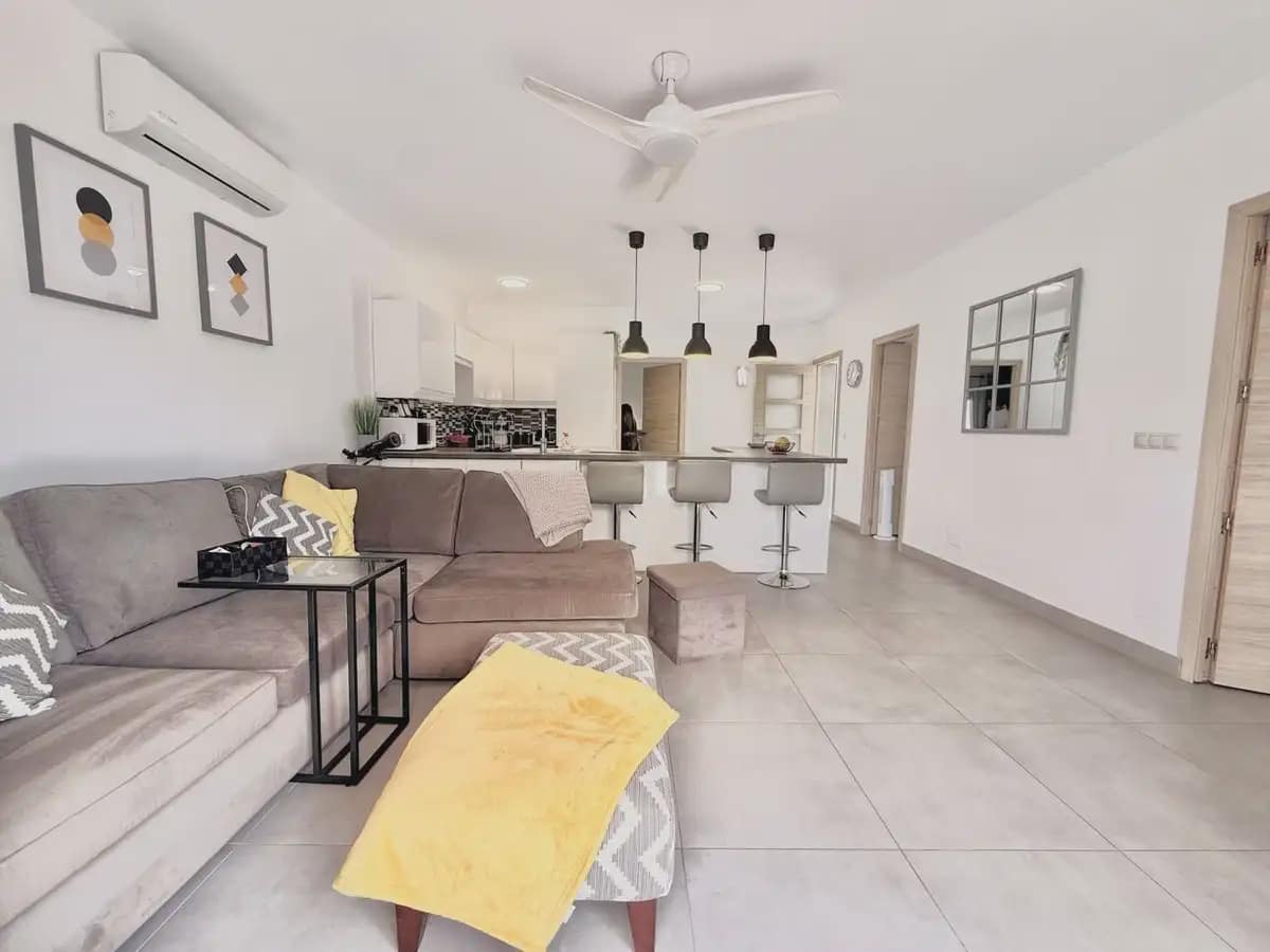 3 soverom Kjedet enebolig til salgs i Benalmadena med svømmebasseng garasje - € 625 000 (Ref: 9983342)