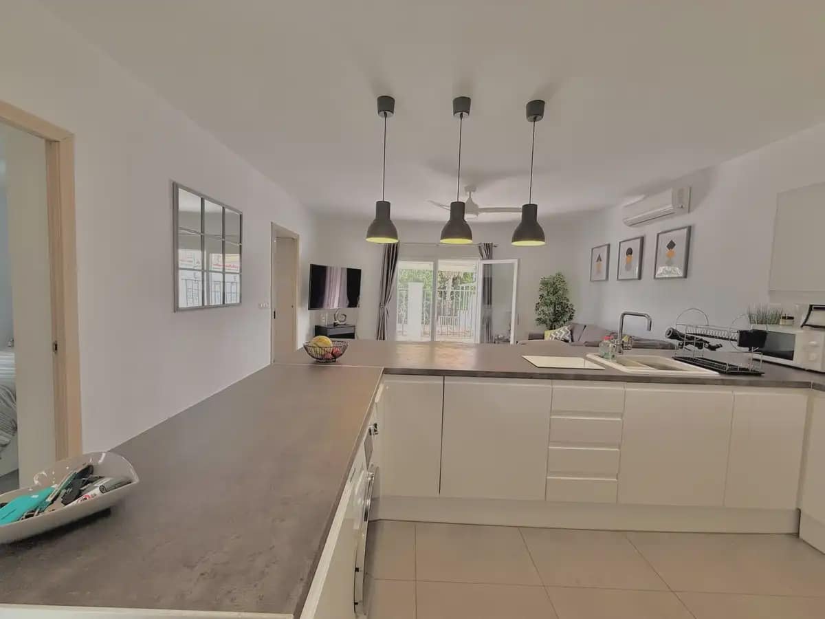 3 soverom Kjedet enebolig til salgs i Benalmadena med svømmebasseng garasje - € 625 000 (Ref: 9983342)