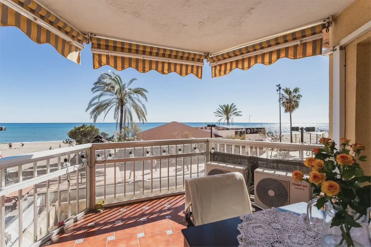 1 sovrum Strandlägenhet till salu i Fuengirola - 310 000 € (Ref: 9983343)