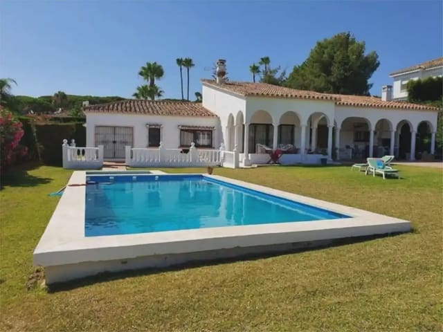 4 slaapkamer Villa te koop in Hacienda Las Chapas, Marbella met zwembad garage - € 1.446.000 (Ref: 9985204)