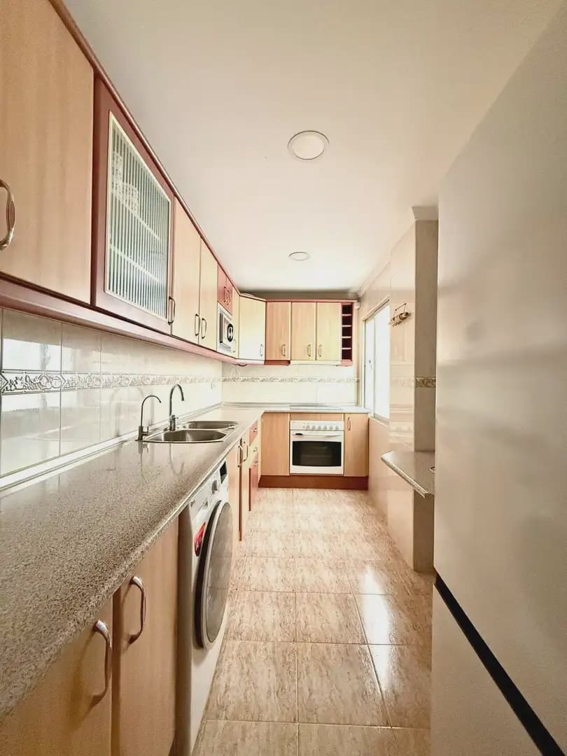 3 soveværelse Lejlighed til salg i Fuengirola med garage - € 315.000 (Ref: 9985207)