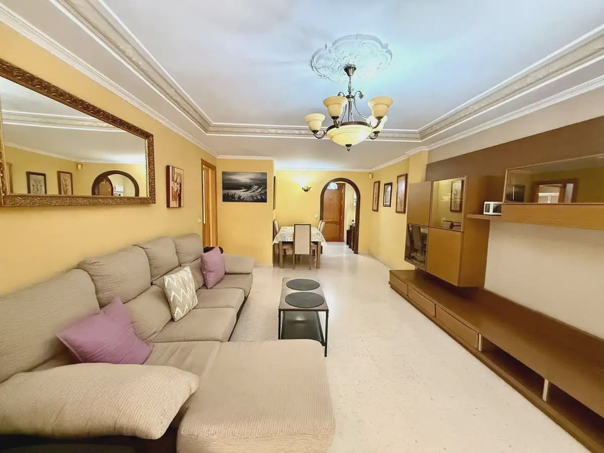 3 soveværelse Lejlighed til salg i Fuengirola med garage - € 315.000 (Ref: 9985207)