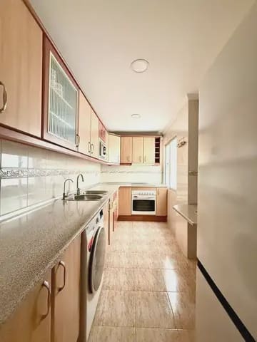 3 quarto Apartamento para venda em Centro ciudad, Fuengirola com garagem - 300 000 € (Ref: 9985207)