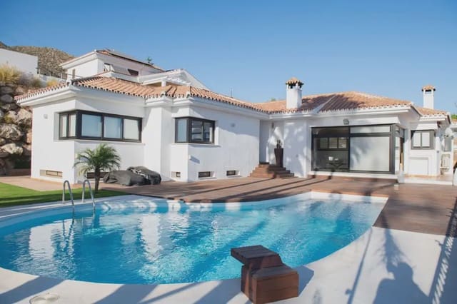 4 bedroom Villa for sale in Arroyo de la Miel, Benalmádena with pool garage - € 1,650,000 (Ref: 9985648)