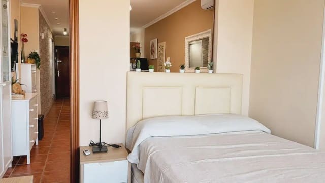 1 soverom Strandleiligheter til salgs i Torremolinos med garasje - € 389 000 (Ref: 9987066)