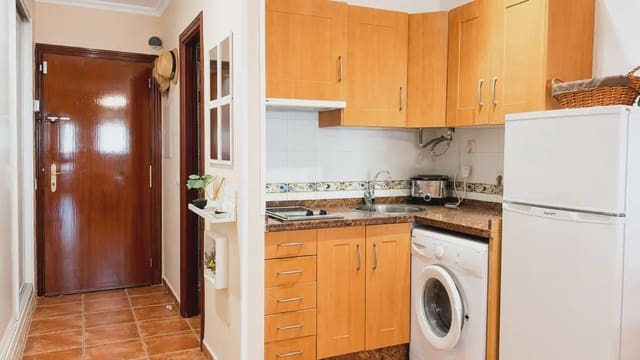 1 soverom Strandleiligheter til salgs i Torremolinos med garasje - € 389 000 (Ref: 9987066)