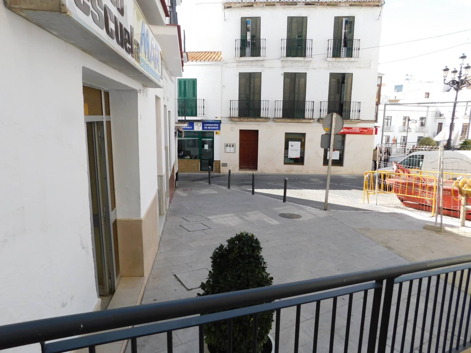Commercieel te koop in Torrox - € 105.000 (Ref: 5119123)