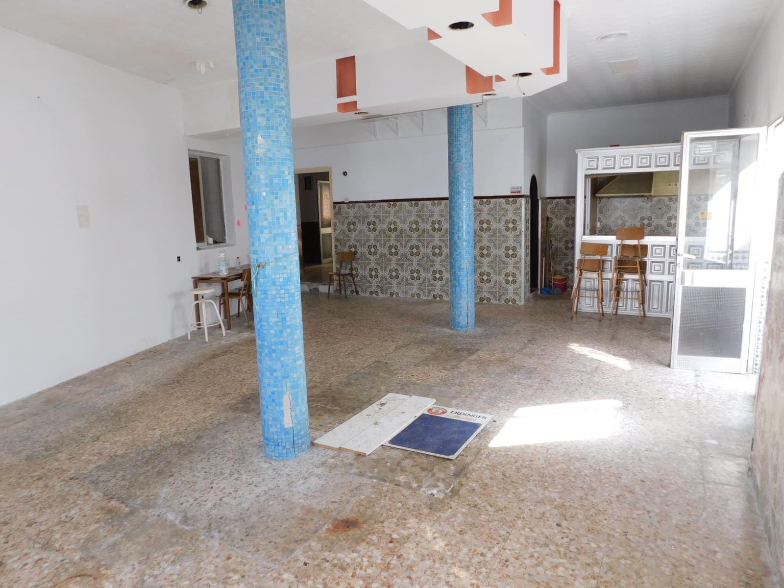 Kaupallinen myytävänä paikassa Torrox - 155 000 € (Ref: 5119124)