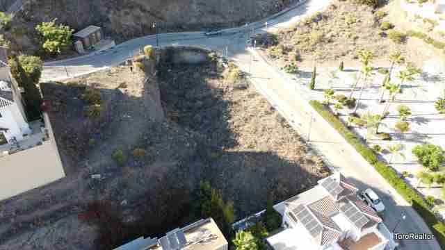 Mark till salu i El Peñoncillo, Torrox - 99 000 € (Ref: 7816437)