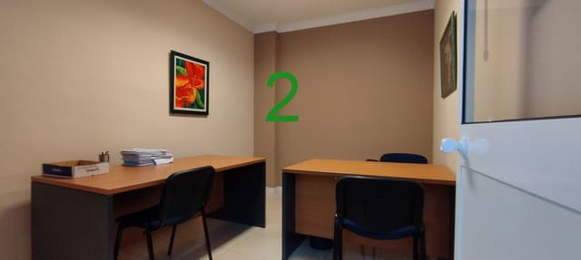 8 soverom Kommersiell til salgs i Torrox Pueblo, Torrox - € 220 000 (Ref: 9447165)