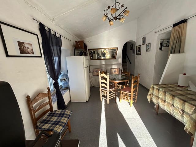 2 slaapkamer Finca/Landhuis te koop in Torrox Pueblo, Torrox met zwembad garage - € 268.000 (Ref: 9634690)