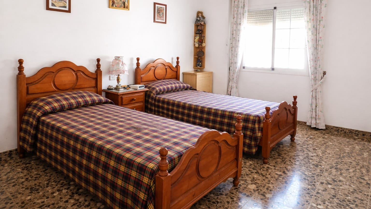 2 sypialnia Willa na sprzedaż w Torrox-Costa z garażem - 450 000 € (Ref: 9752616)