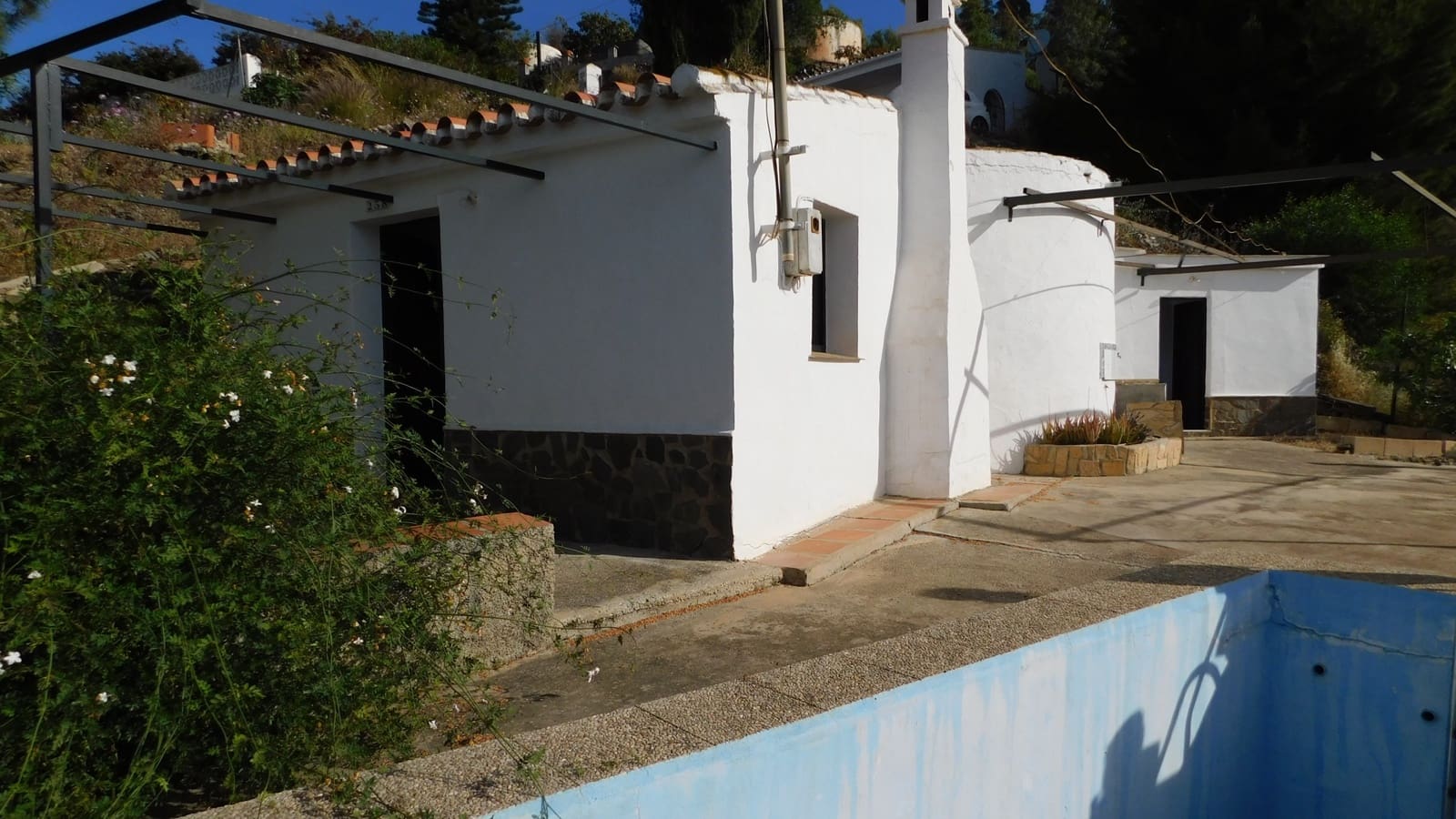 1 soverom Finca/Herregård til salgs i Torrox med svømmebasseng garasje - € 187 000 (Ref: 9909076)
